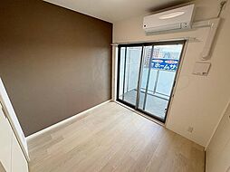 近鉄難波線 布施駅 徒歩7分の賃貸マンション 4階1DKのリビング/ダイニング