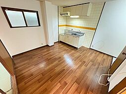 近鉄難波線 布施駅 徒歩10分の賃貸マンション 1階2DKのリビング/ダイニング