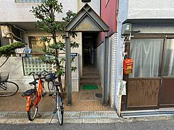 7 / 11