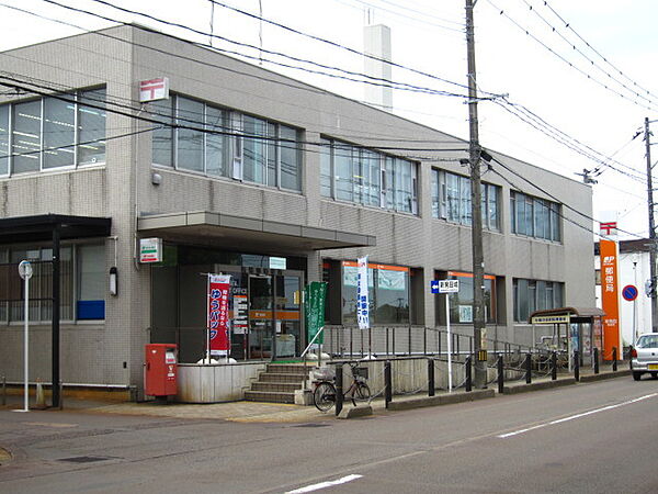 画像19:新発田郵便局（631m）