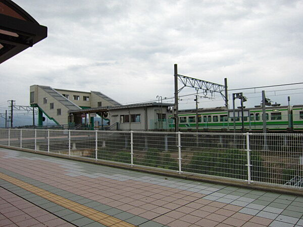 周辺：西新発田駅（850m）