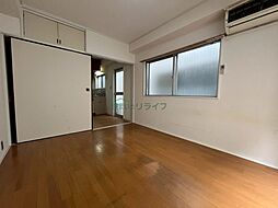 東急世田谷線 三軒茶屋駅 徒歩6分の賃貸アパート 3階1Kのリビング/ダイニング