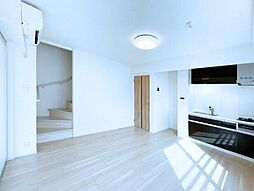 東急田園都市線 駒沢大学駅 徒歩13分の賃貸マンション 4階3LDKのリビング/ダイニング