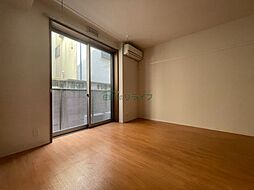 東急世田谷線 三軒茶屋駅 徒歩6分の賃貸アパート 1階1Kのリビング/ダイニング