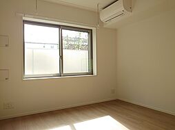 小田急小田原線 経堂駅 徒歩10分の賃貸マンション 1階1Kのリビング/ダイニング