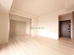 小田急小田原線 下北沢駅 徒歩3分の賃貸マンション 2階2LDKのリビング/ダイニング