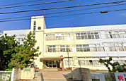 城東小学校　徒歩９分