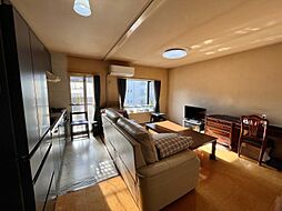 東急ドエル新検見川ビレジ2号棟 2LDKのリビング/ダイニング