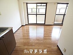 メゾンアベール 102 1階2LDKのリビング/ダイニング