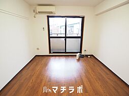 ローズウッド・コート 301 3階1Kのリビング/ダイニング