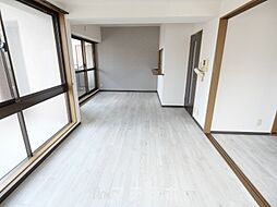 ラッフル千代田 502 5階1LDKのリビング/ダイニング