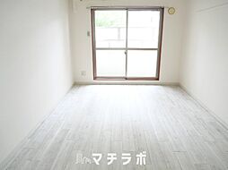 ラ・ヴィアンパレスII 101 1階1Kのリビング/ダイニング