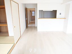 アーバンドエル庄内通 211 2階3LDKのリビング/ダイニング