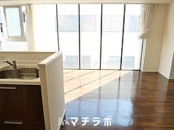 コレクション名駅III 305 3階ワンルームのリビング/ダイニング