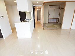 ベレーサ鶴舞公園 1004 10階2LDKのリビング/ダイニング