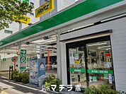 トヨタレンタリース愛知　テレビ塔店 304m
