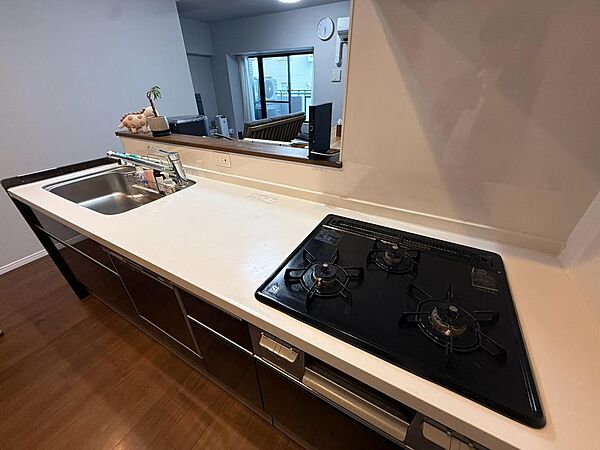 キッチンを拡大表示