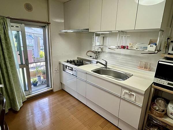 キッチンを拡大表示