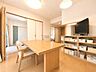 リビング/ダイニング：2つのお部屋はリビングに隣接しており行き来がしやすいです。(AIにて一部加工済み)