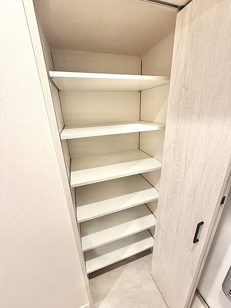 収納