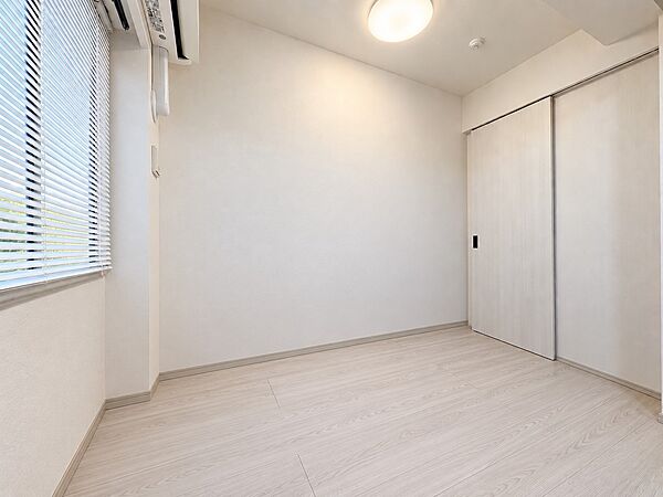 寝室を拡大表示