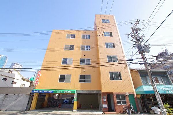 大阪府大阪市北区中津3丁目(賃貸マンション2DK・3階・35.00㎡)の写真 その1