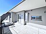 バルコニー：お洗濯ものを気持ち良く太陽の光で干せるのが嬉しいですね。