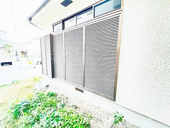 雨戸シャッター...