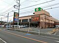 ライフ上鶴間店...