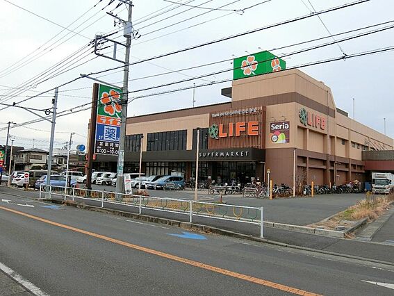 ライフ上鶴間店...