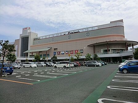 やまとオークシティまで約890m（徒歩12分）