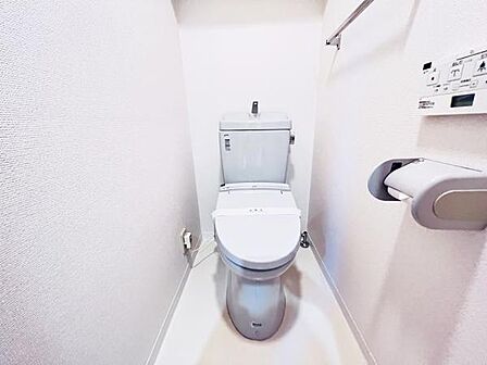 ほっと安らげるトイレ空間です。