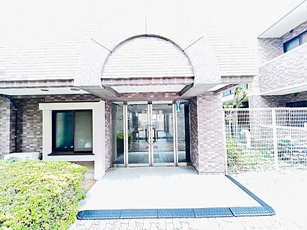 エントランスです。皆様やお客様をお出迎え致します。
