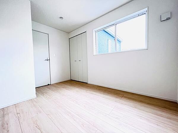 洋室を拡大表示