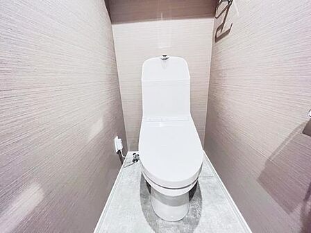 ほっと安らげるトイレ空間です。