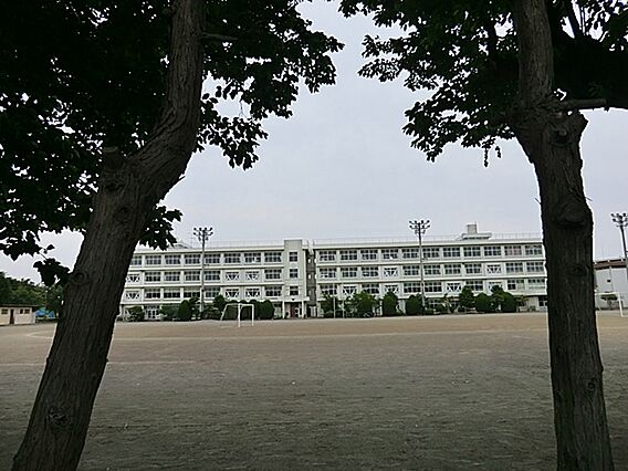 座間市立東中学...