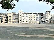 藤沢市立羽鳥小学校まで約600m（徒歩8分）