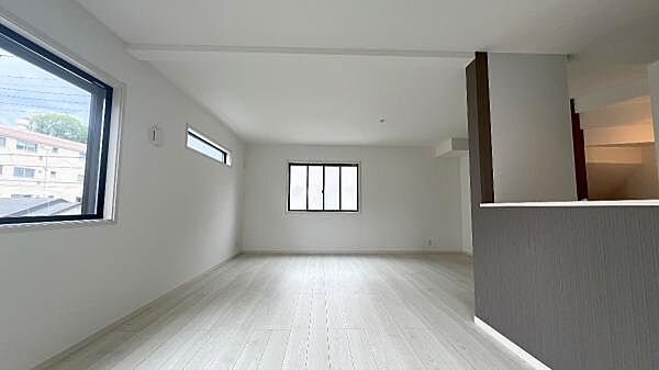 リビング/ダイニングを拡大表示