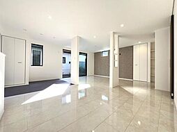 町田市成瀬1丁目 新築戸建 3LDKのリビング/ダイニング