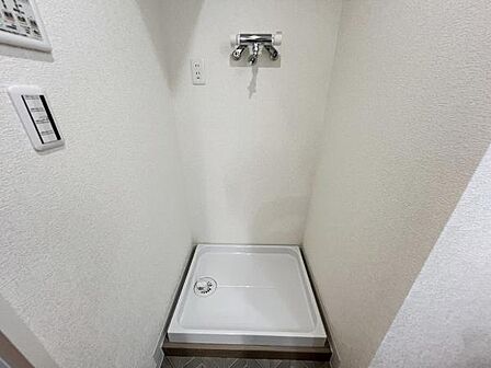 お天気を気にせずお洗濯ができ、室内干し可能です。