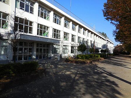 福生市立福生第一中学校まで約1200m(徒歩15分)
