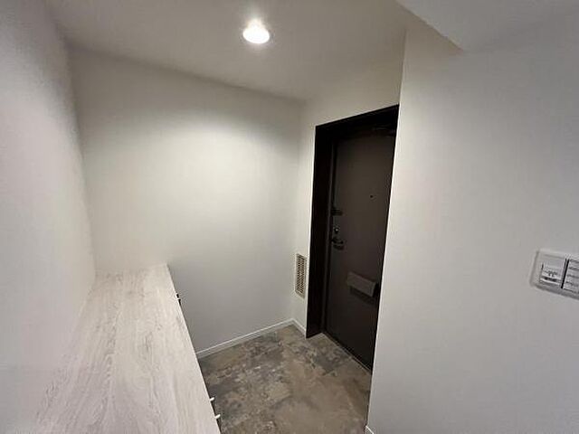 玄関 ガーデンハイツ小平1号館 2階/-