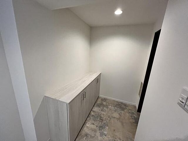 玄関 ガーデンハイツ小平1号館 2階/-