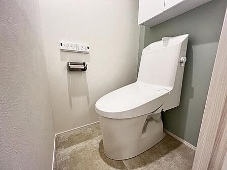 ほっと安らげるトイレ空間です。