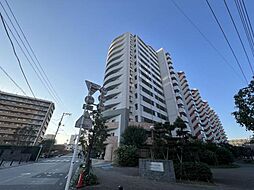 現地写真です。ぜひ現地をご覧くださいませ。穏やかな環境で生活を送れますね。お子様にも暮らしやすい立地です。