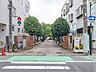 周辺：草加市立草加小学校まで約370m（徒歩5分）