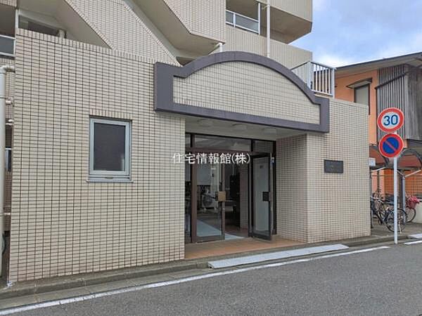 エントランスを拡大表示