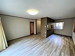 狭山市中央1丁目　中古 4LDKのリビング/ダイニング