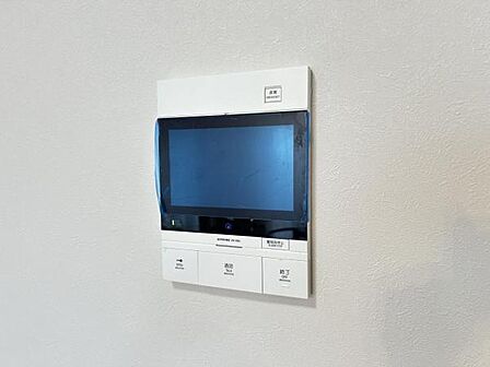 訪問者を確認できるTVモニター付きインターフォンです。