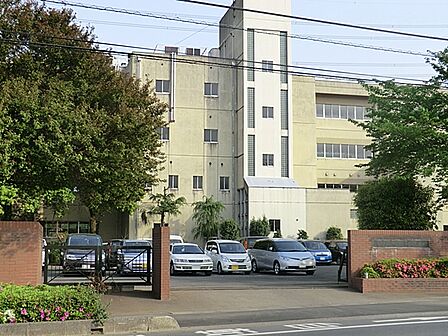 鶴ヶ島市立藤小学校まで約660m(徒歩9分)